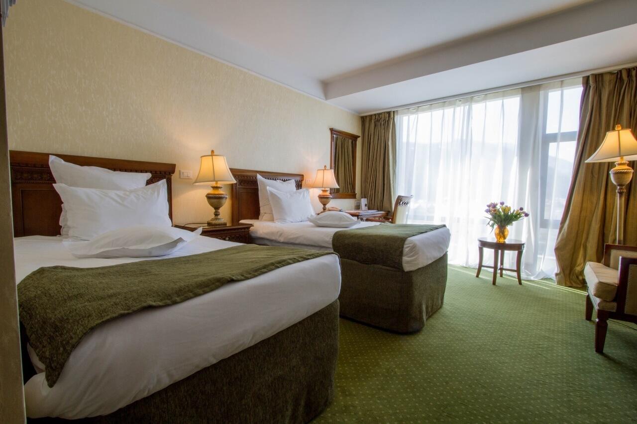 Hotel Hp Tower One Brasov Săcele Eksteriør bilde