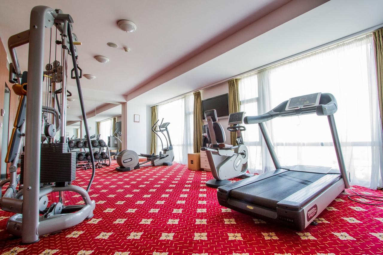 Hotel Hp Tower One Brasov Săcele Eksteriør bilde