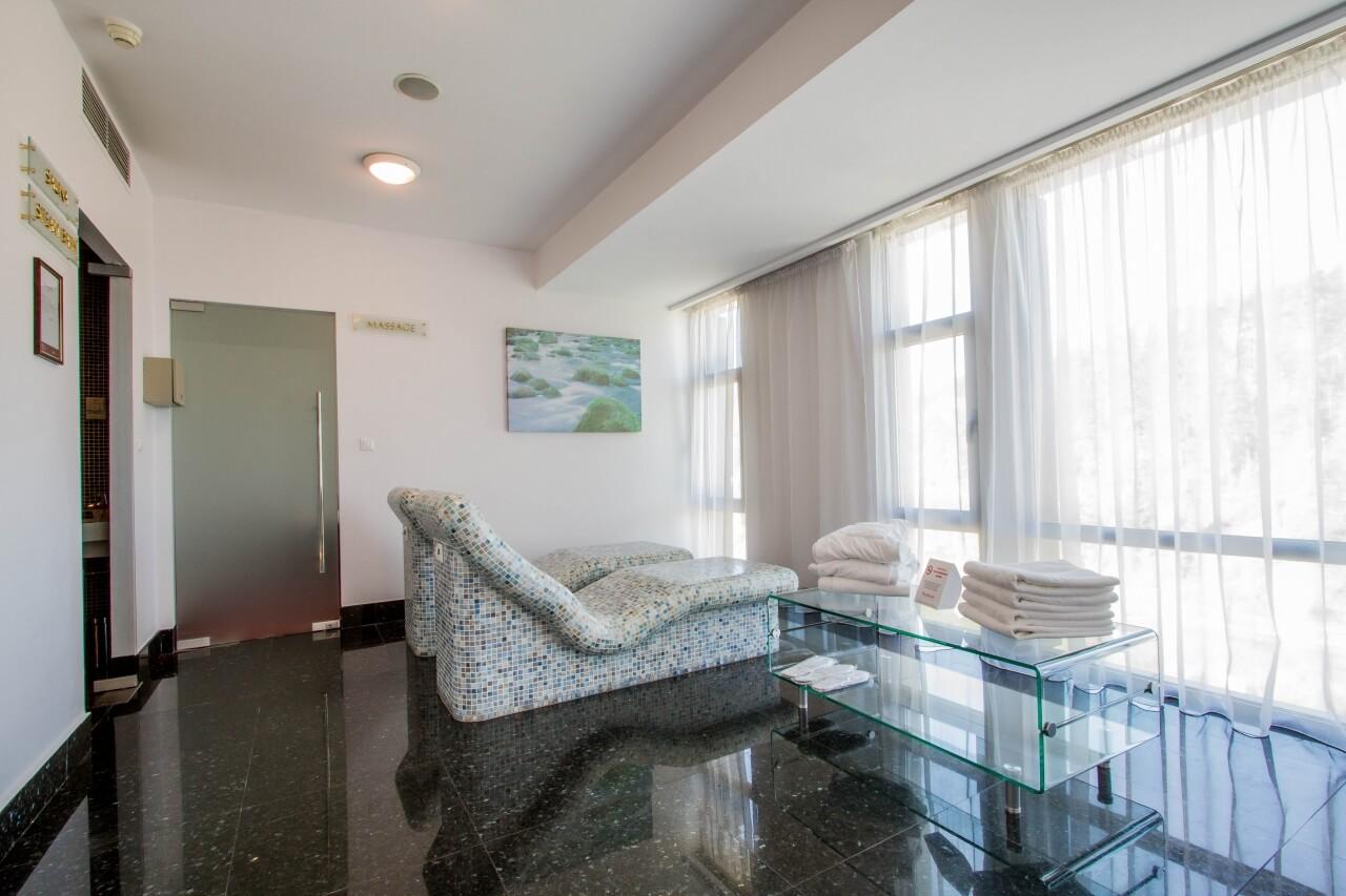 Hotel Hp Tower One Brasov Săcele Eksteriør bilde