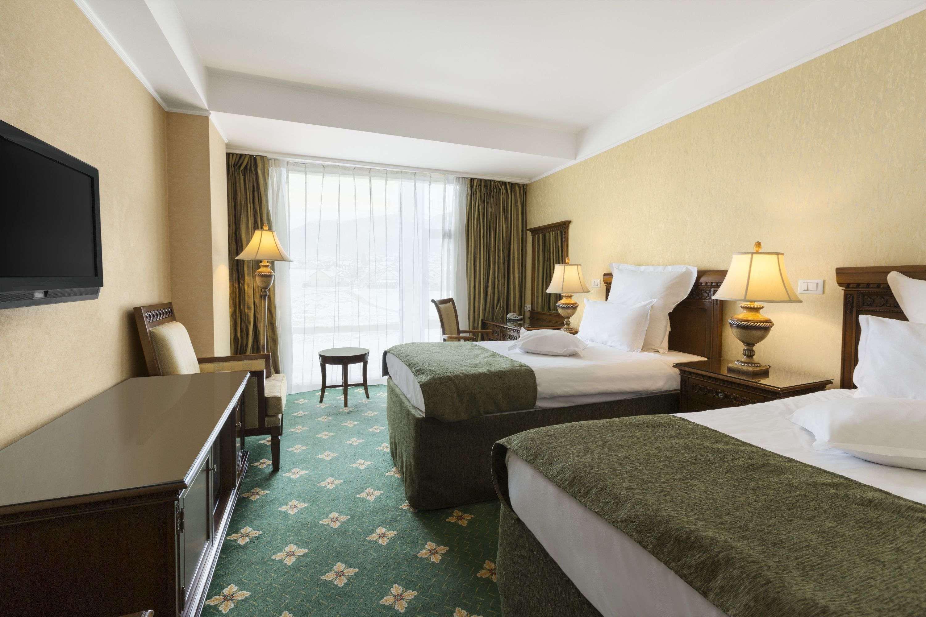 Hotel Hp Tower One Brasov Săcele Eksteriør bilde