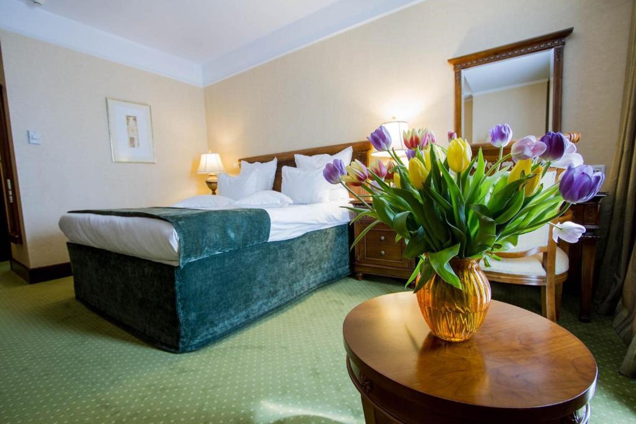 Hotel Hp Tower One Brasov Săcele Eksteriør bilde