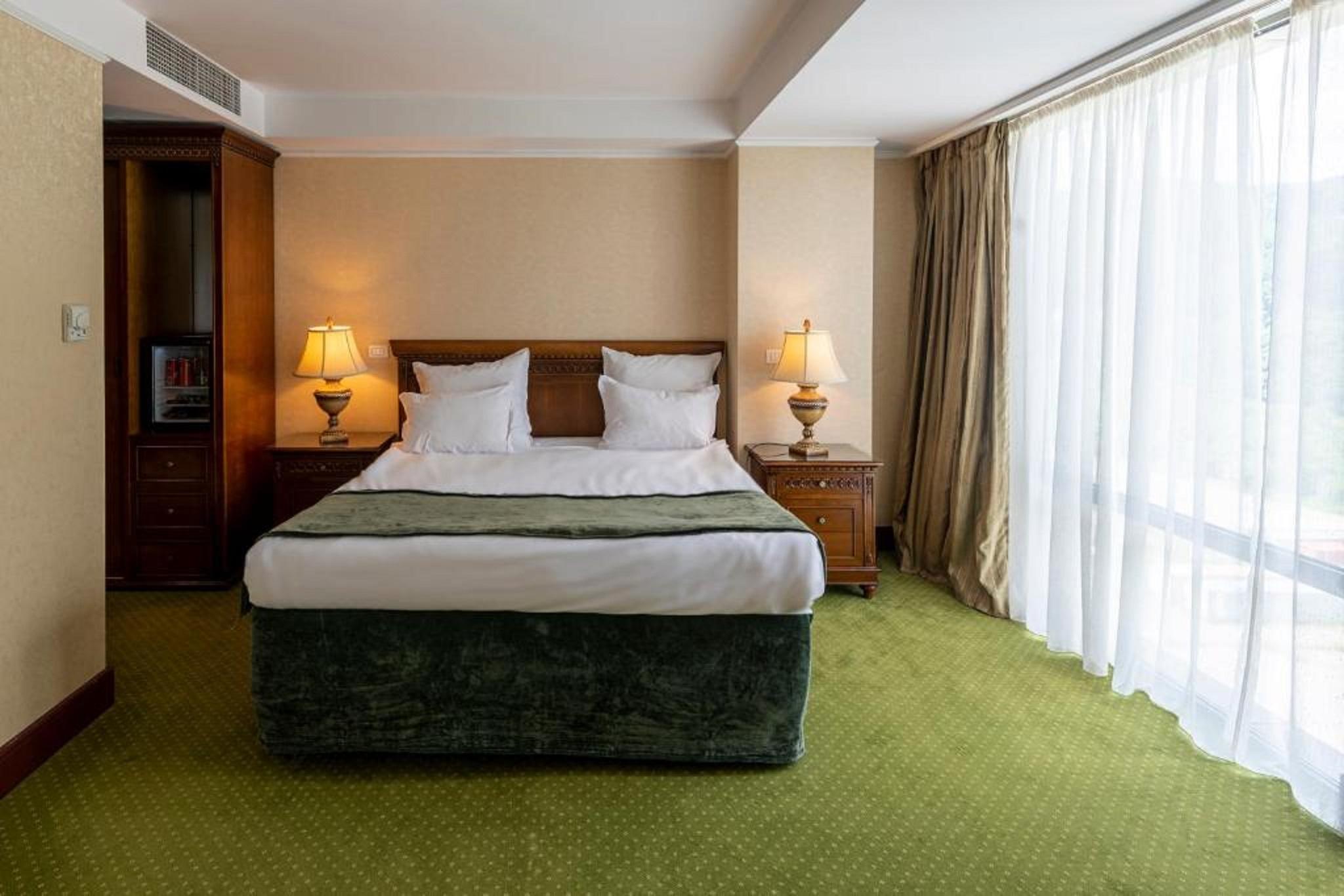 Hotel Hp Tower One Brasov Săcele Eksteriør bilde