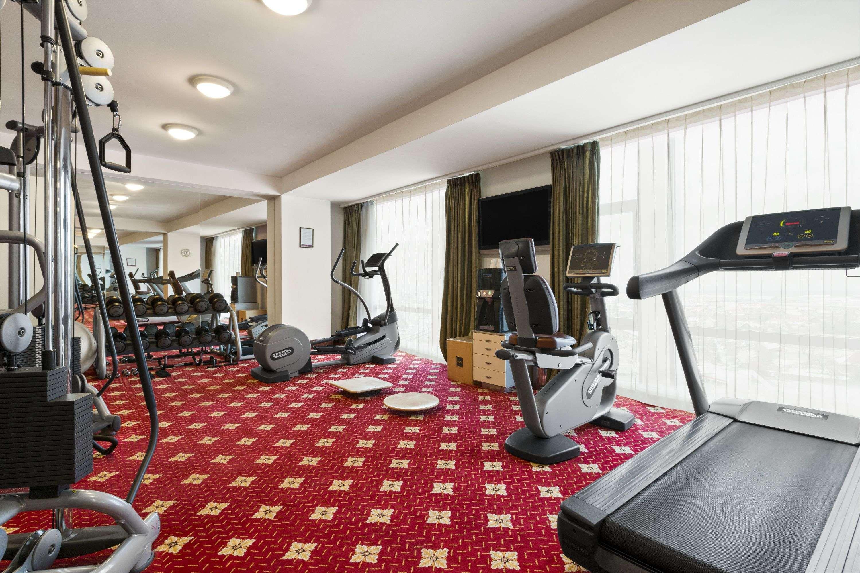 Hotel Hp Tower One Brasov Săcele Eksteriør bilde