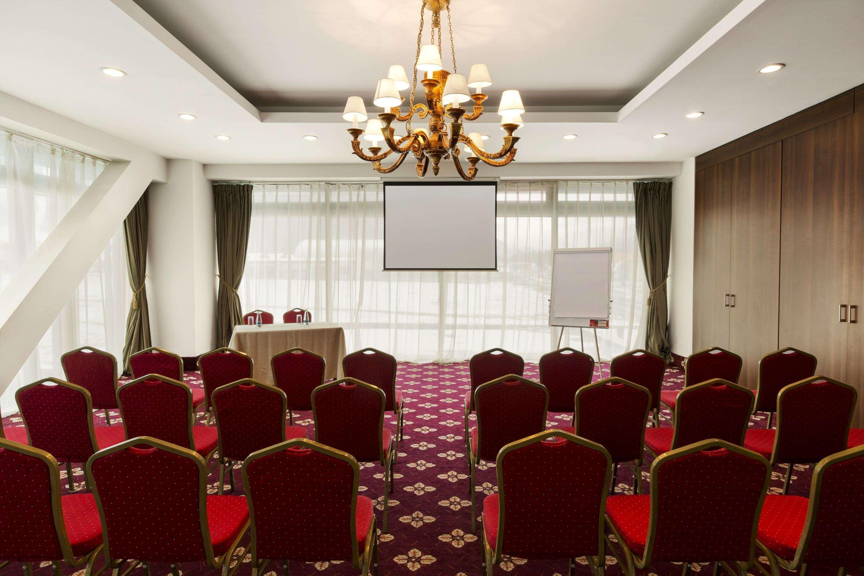 Hotel Hp Tower One Brasov Săcele Eksteriør bilde